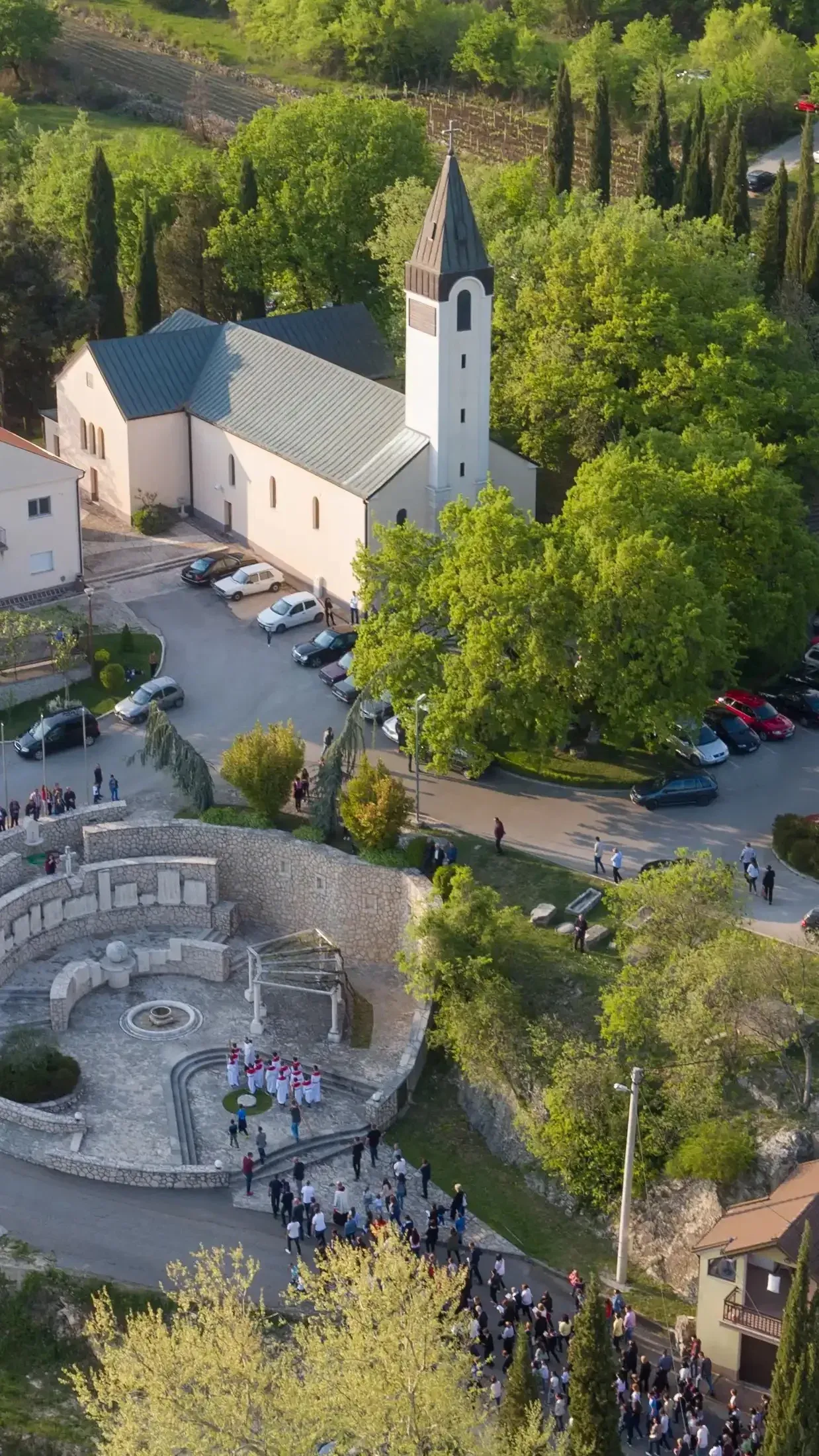 Pogled iz zraka na župu Čerin